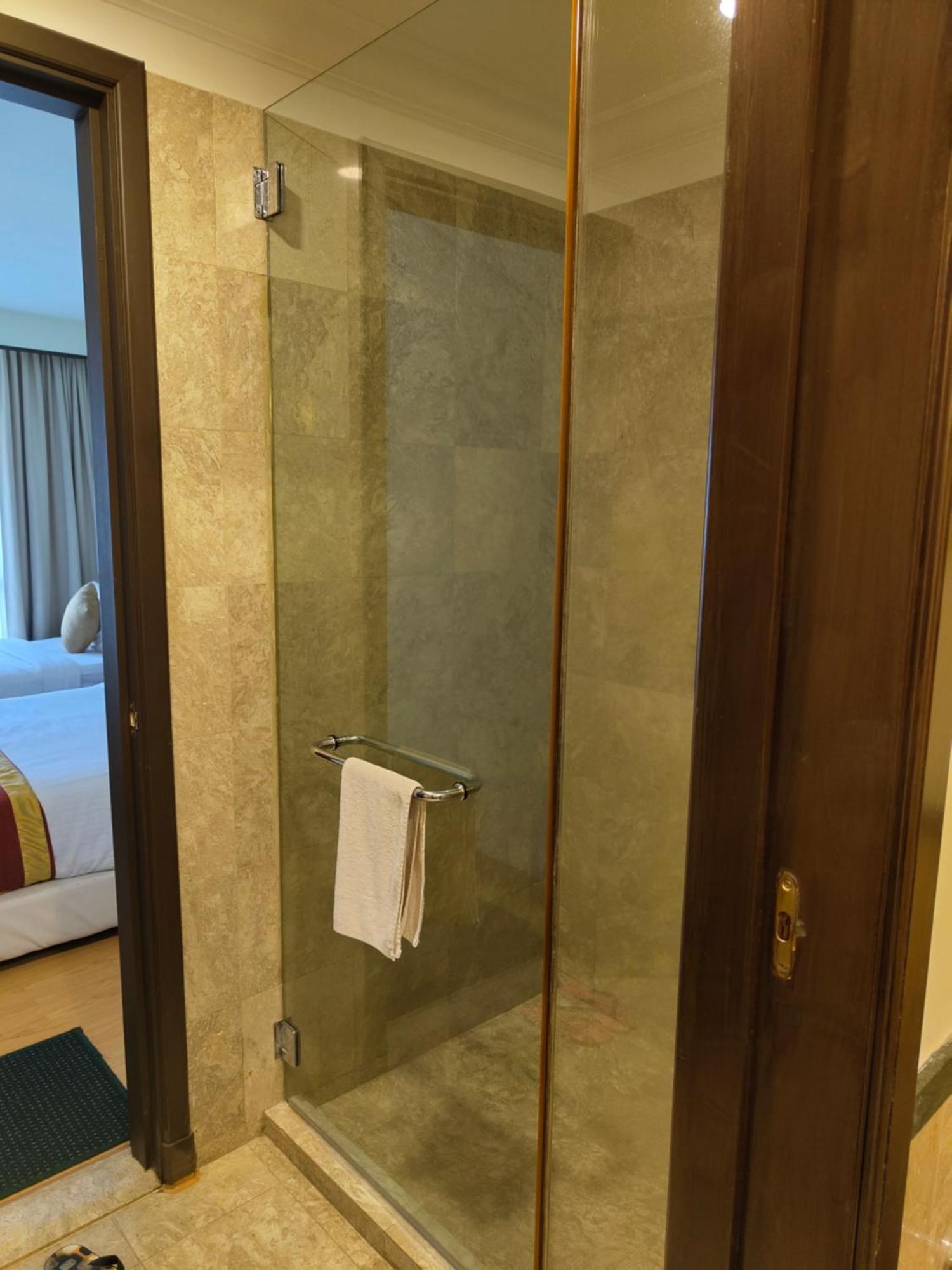 Times Square Services Star At East Lobby Pangsapuri Kuala Lumpur