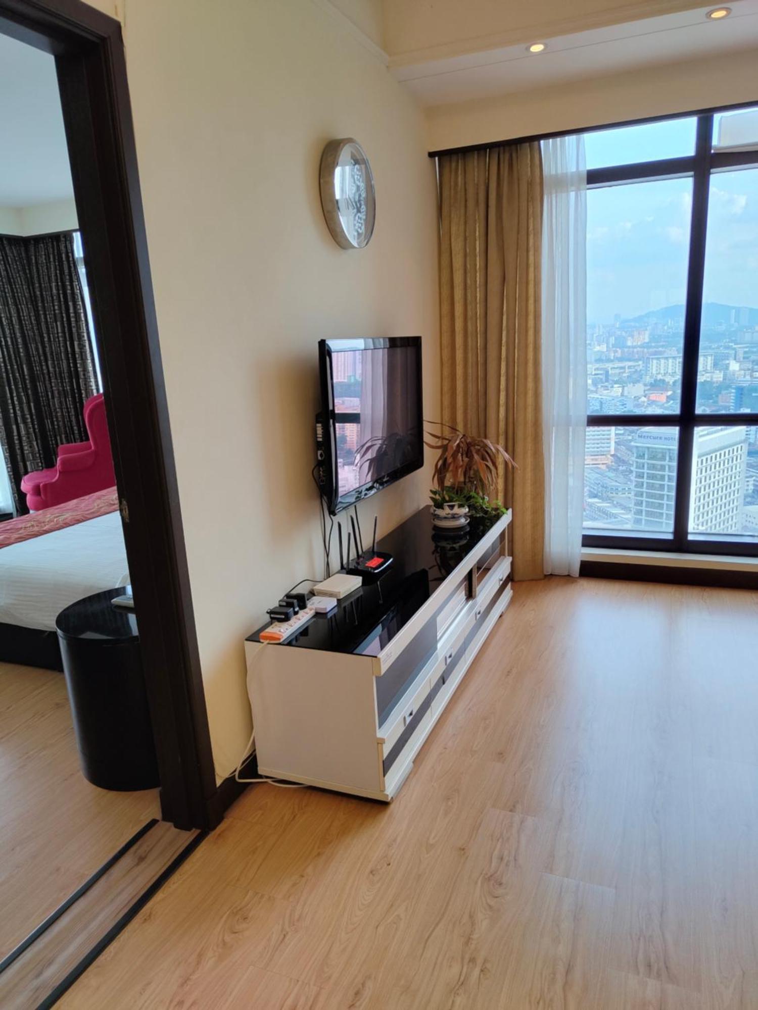 Times Square Services Star At East Lobby Kuala Lumpur