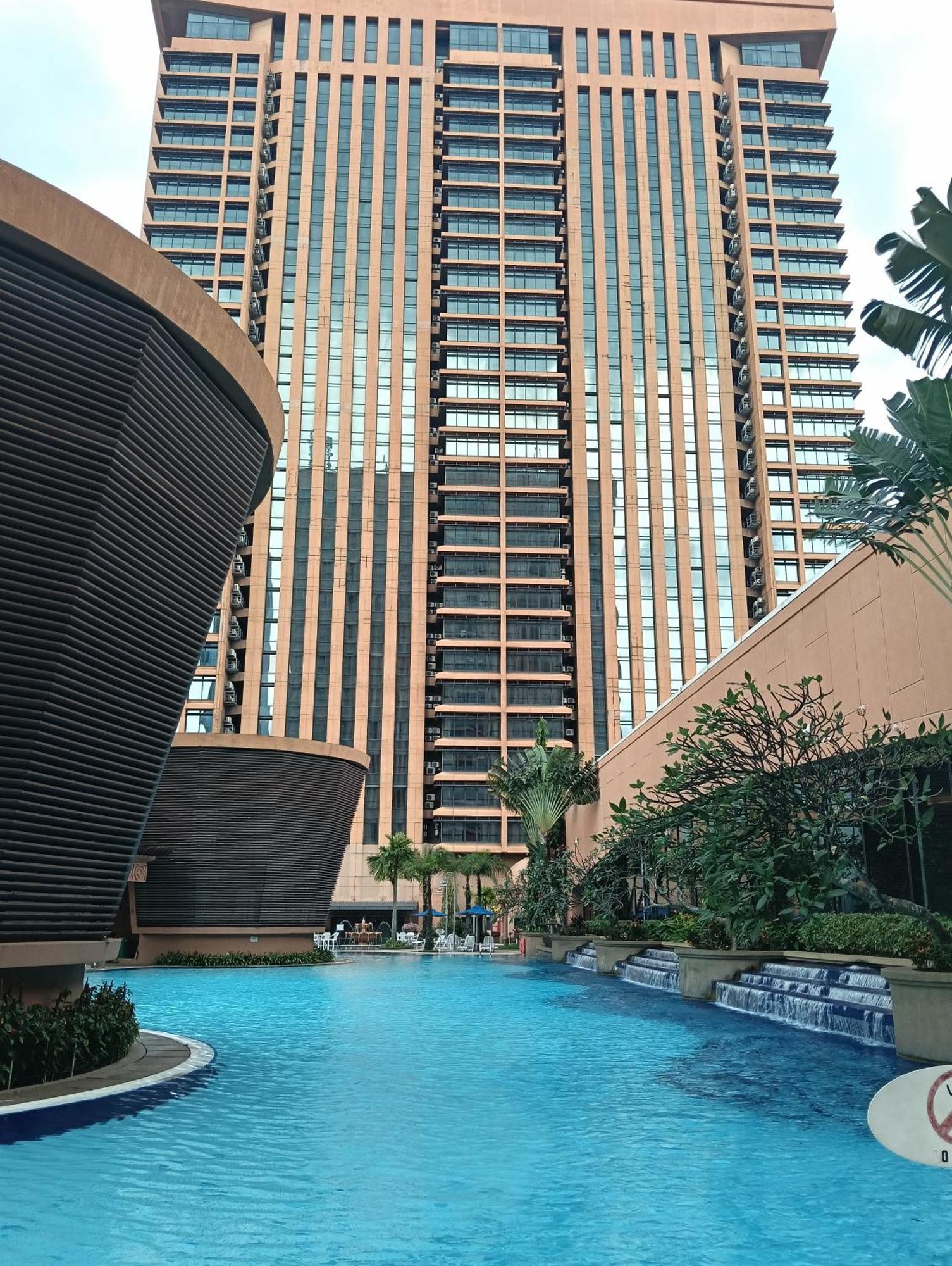 Pangsapuri Times Square Services Star At East Lobby